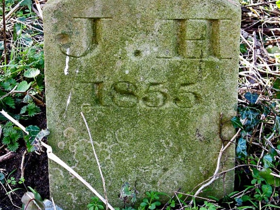 HURN James 1855 - footstone